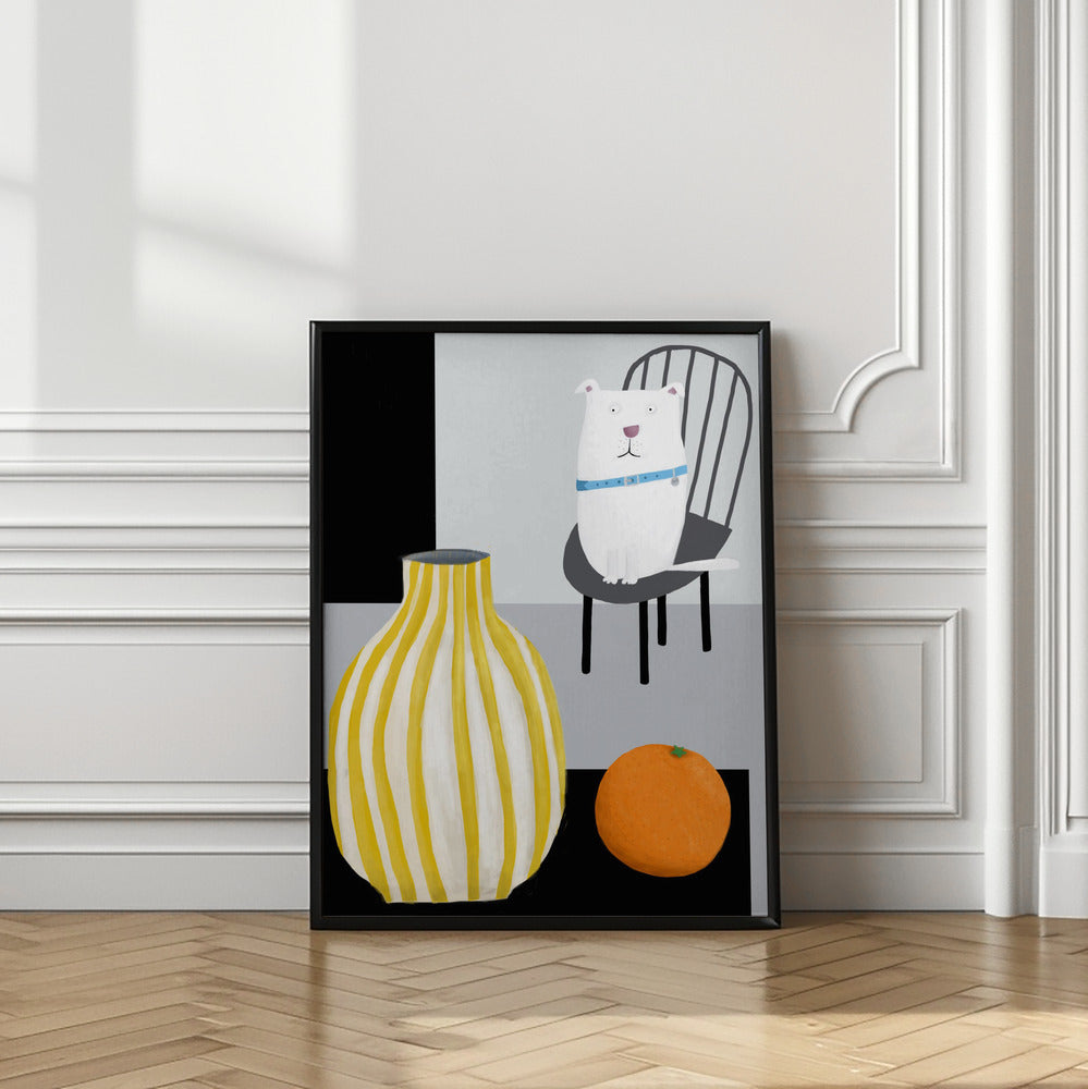 Divertido perro blanco con jarrón de rayas amarillas y blancas  ·  cuadro de decoración